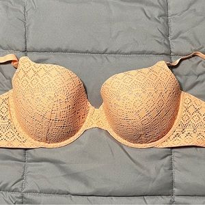 Victoria’s Secret demi bra 38DD